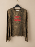 Cargar la imagen en la vista de la galería, CAMISETA HOLY CHIC
