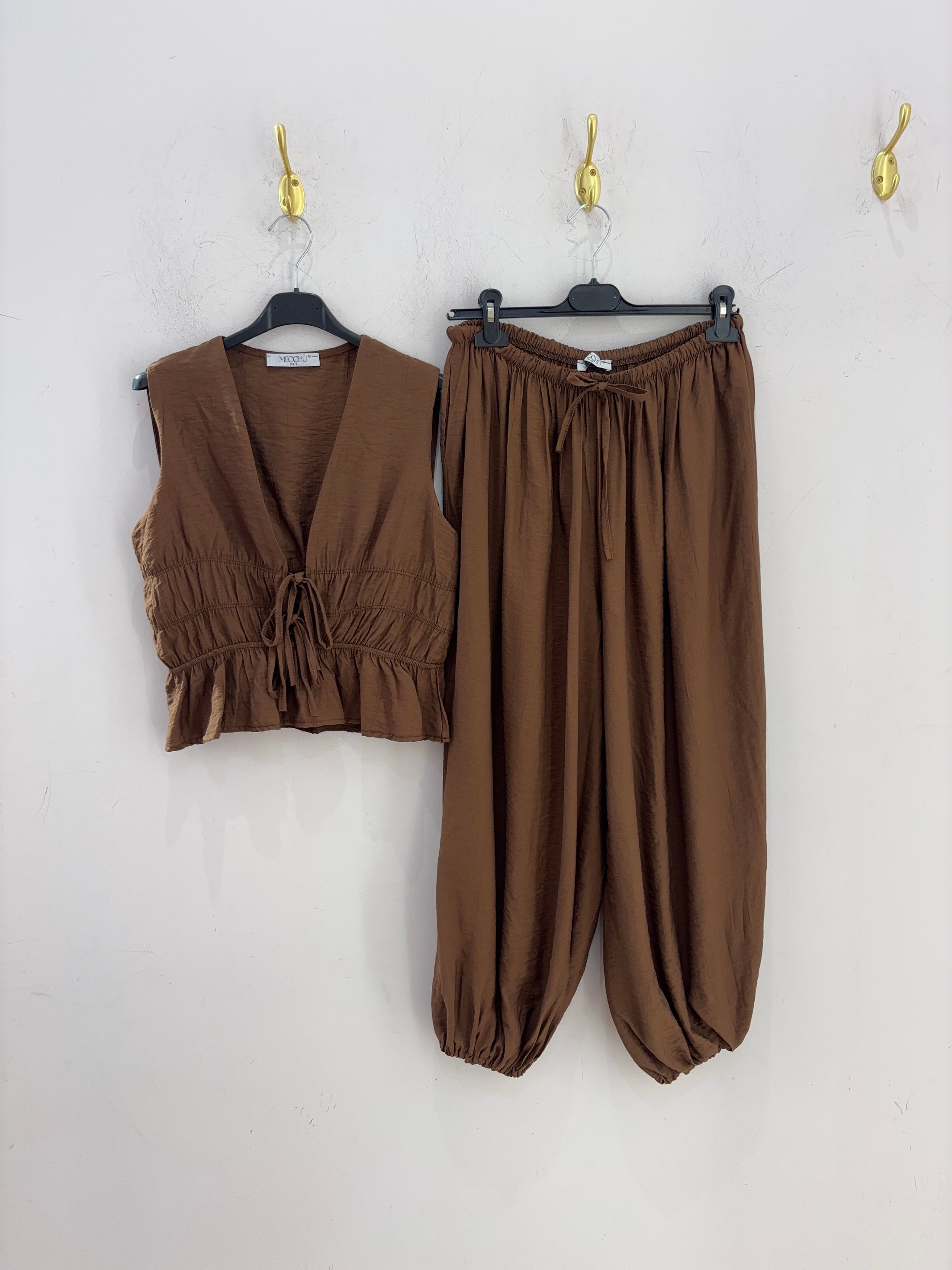 CONJUNTO CHOCO