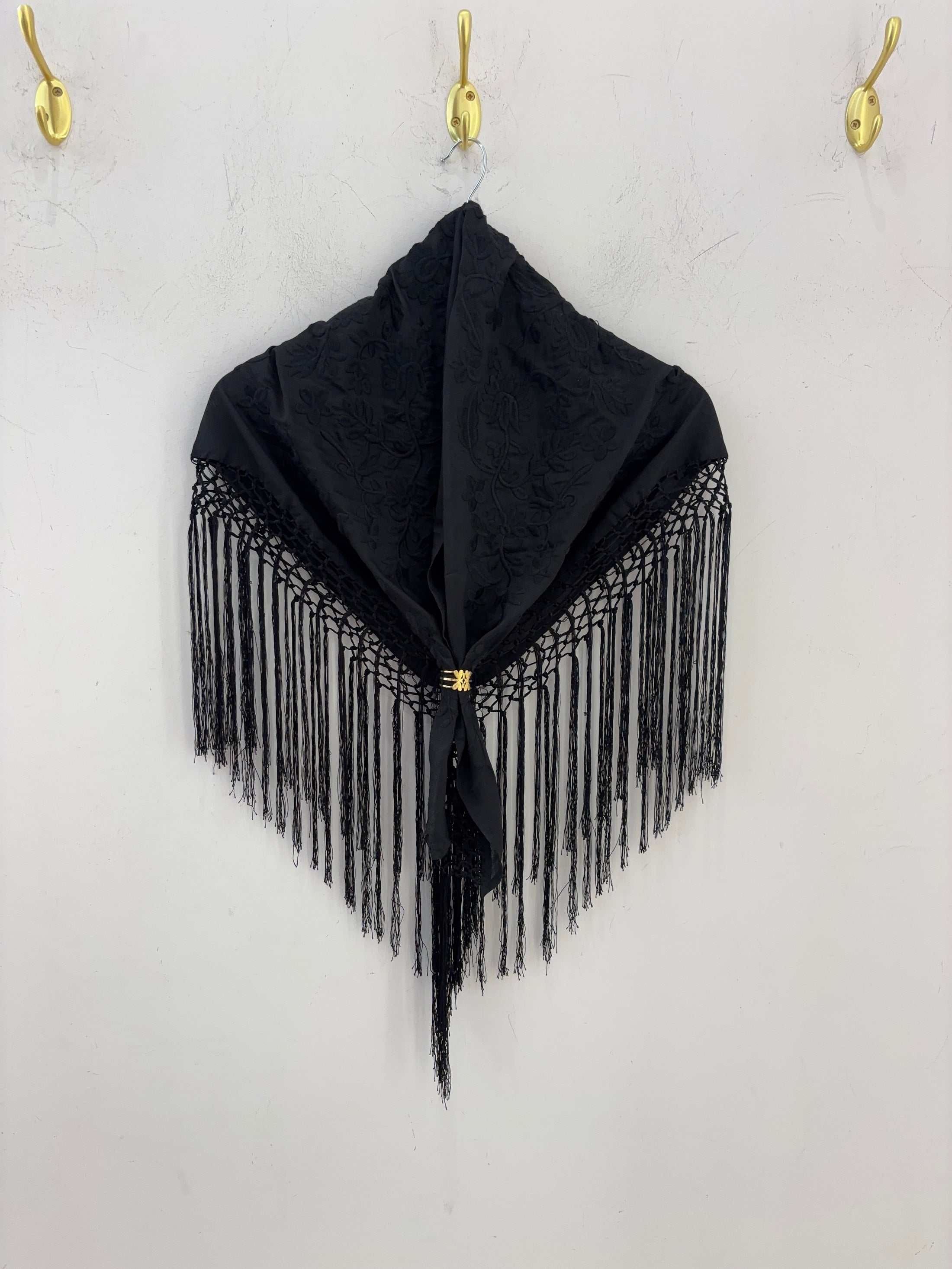 MANTÓN NEGRO
