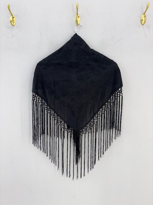MANTÓN NEGRO