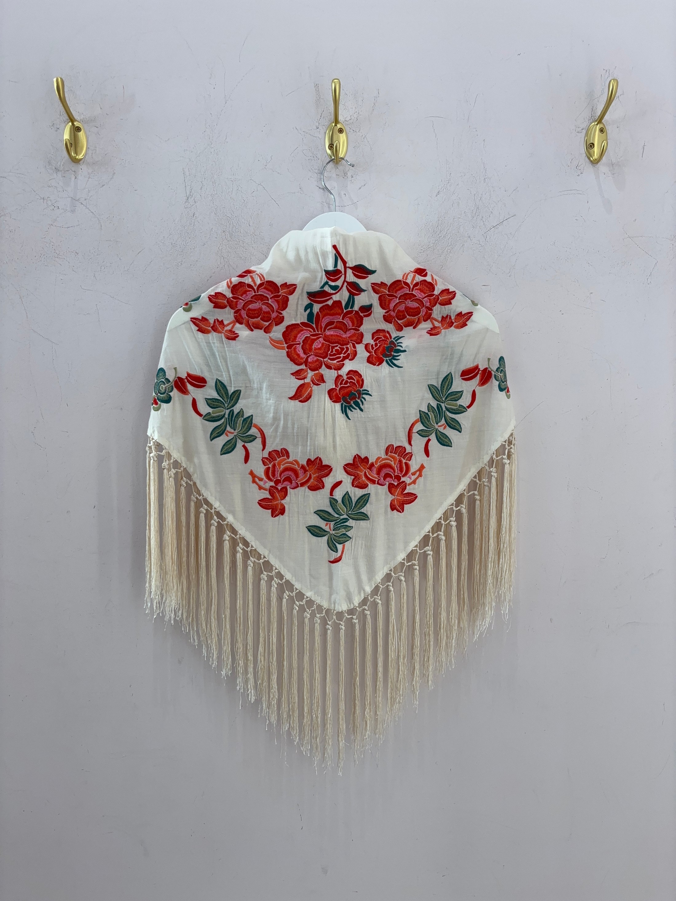 MANTÓN LUCIANA