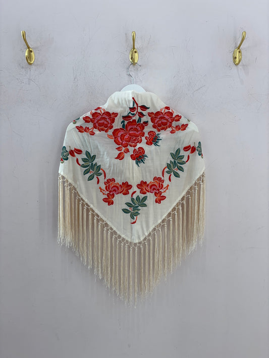 MANTÓN LUCIANA