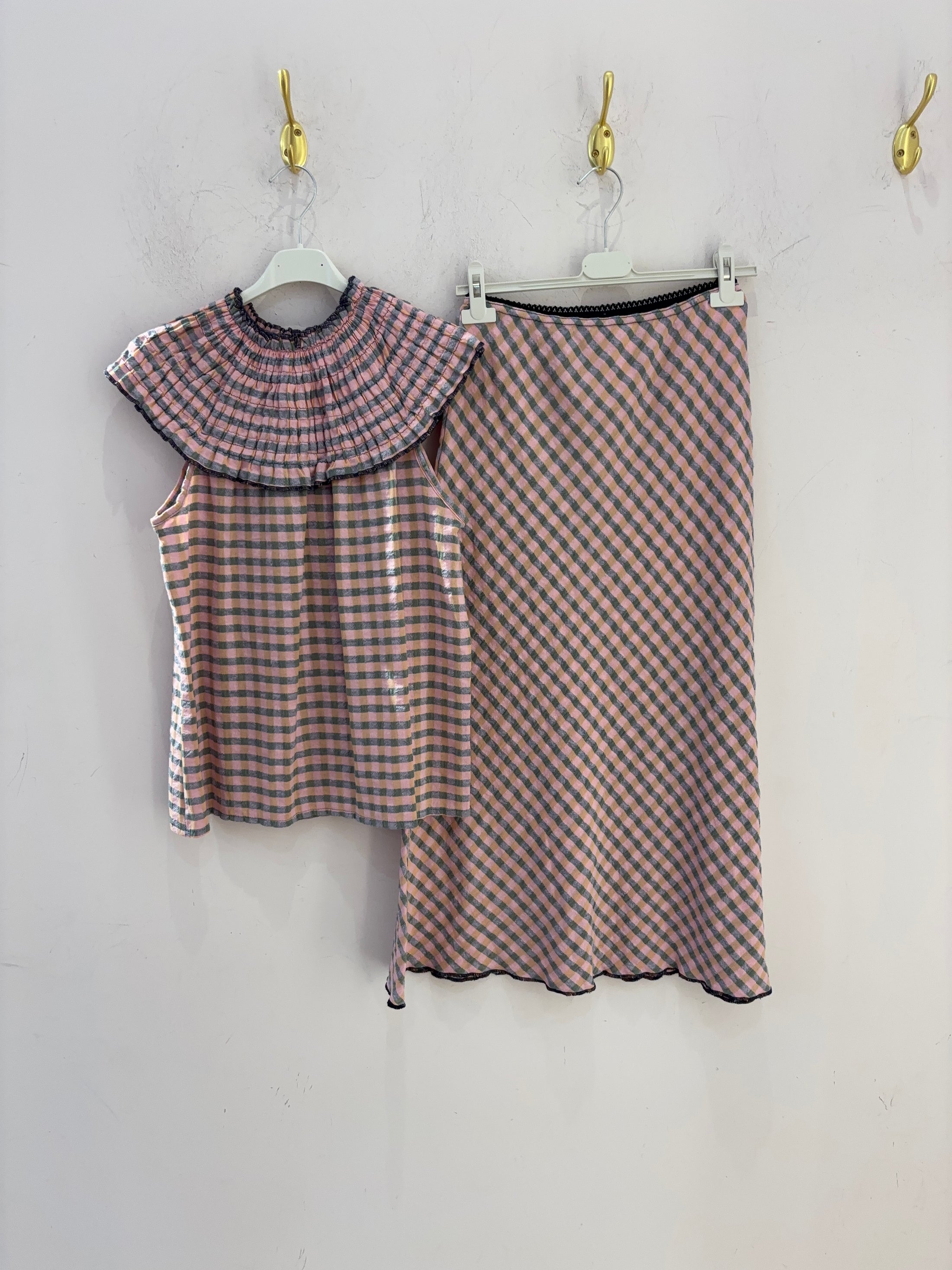 CONJUNTO CARMINA