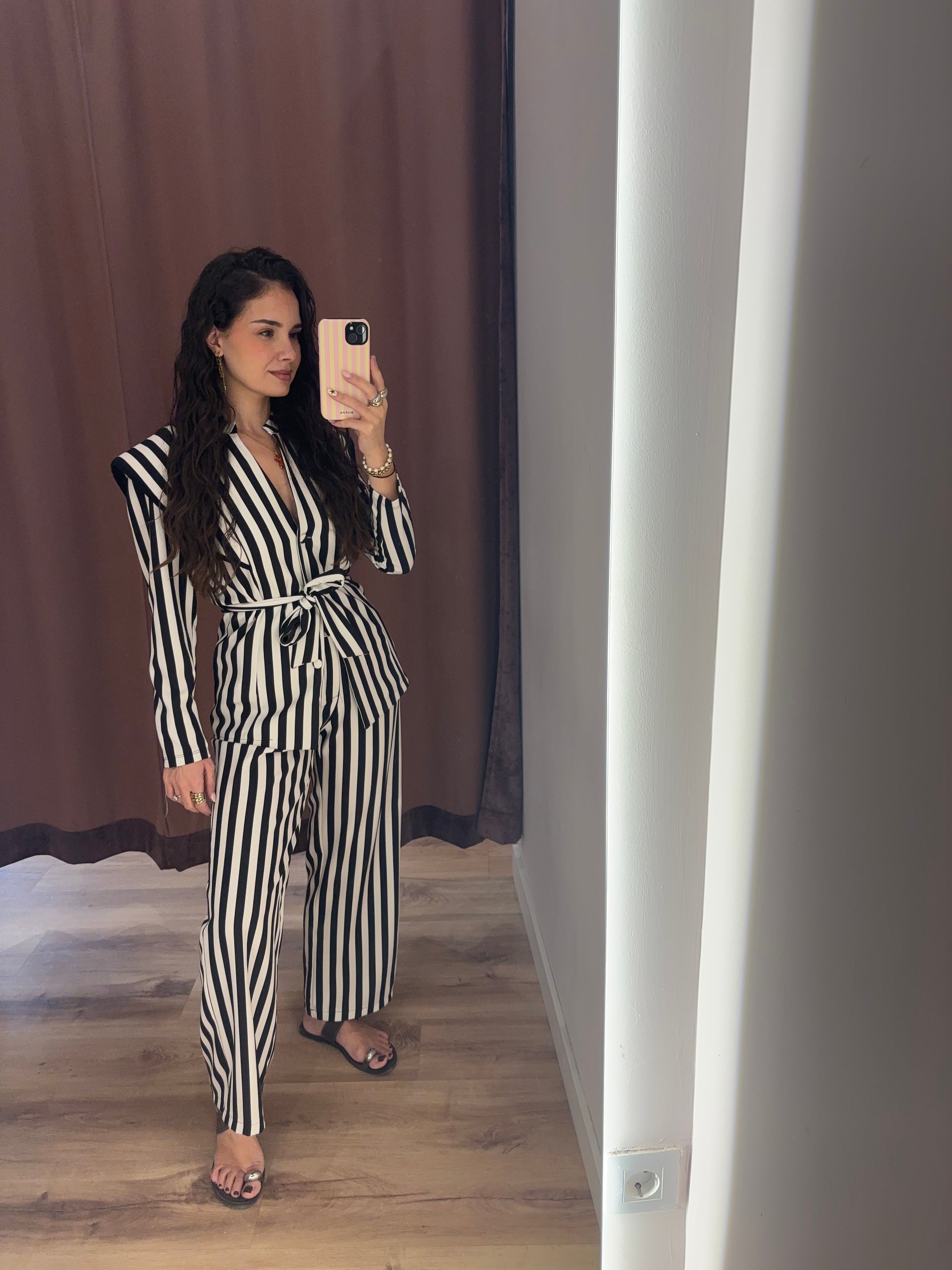 TRAJE SUR