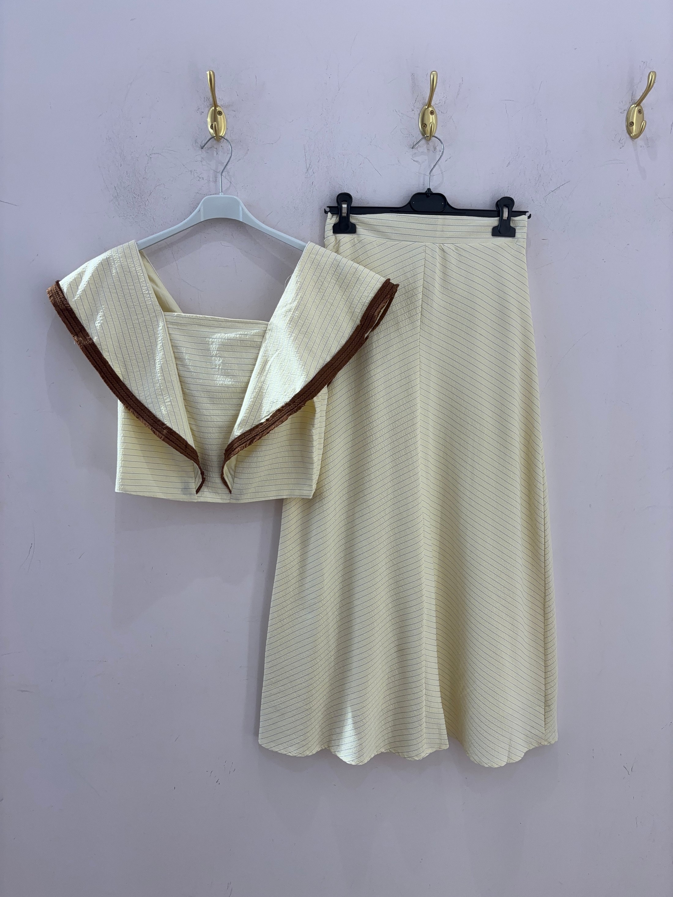CONJUNTO LUCRECIA