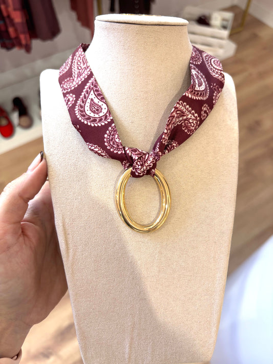 Collar Pañuelo