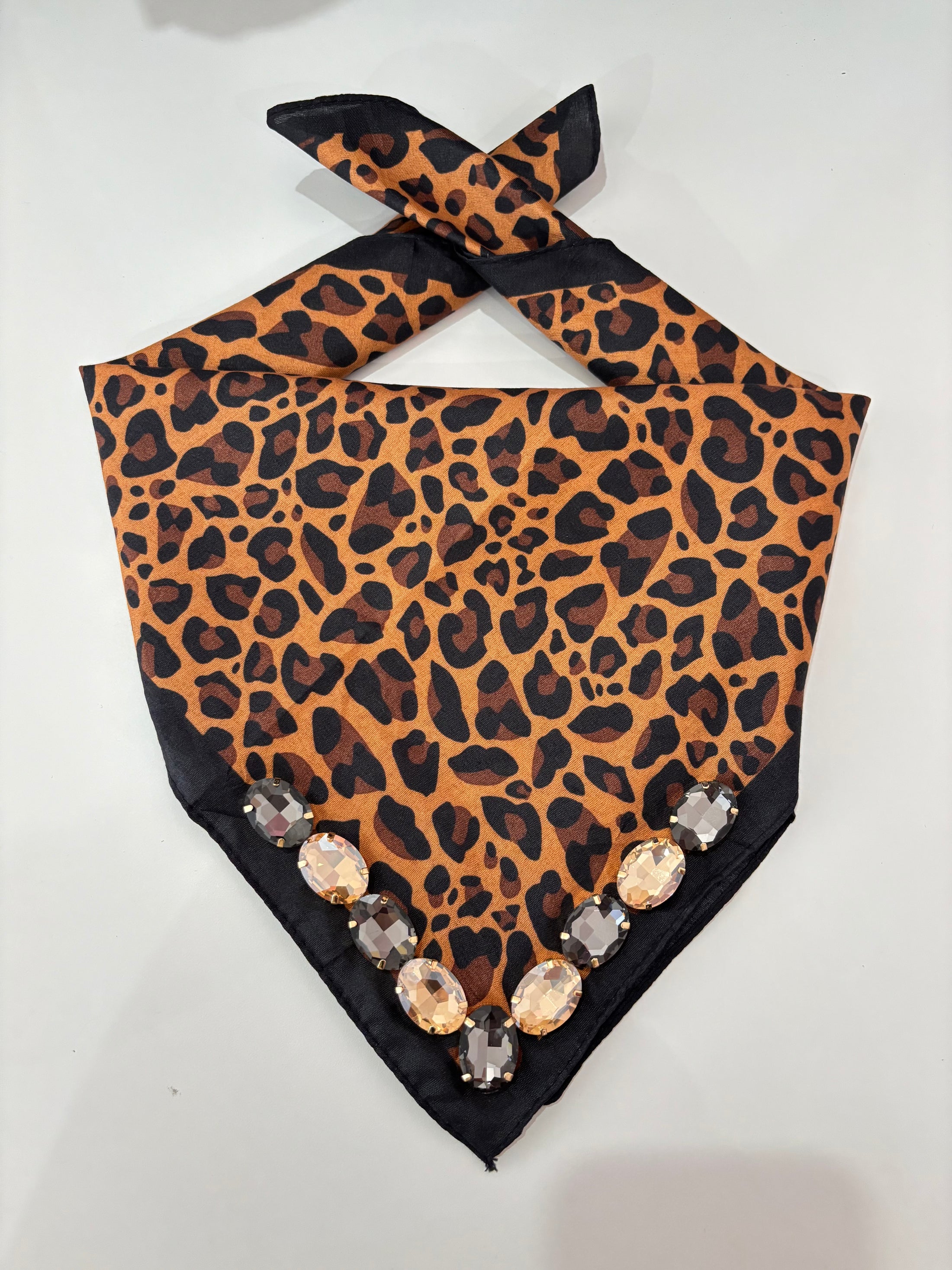 Pañuelo leopardo joya