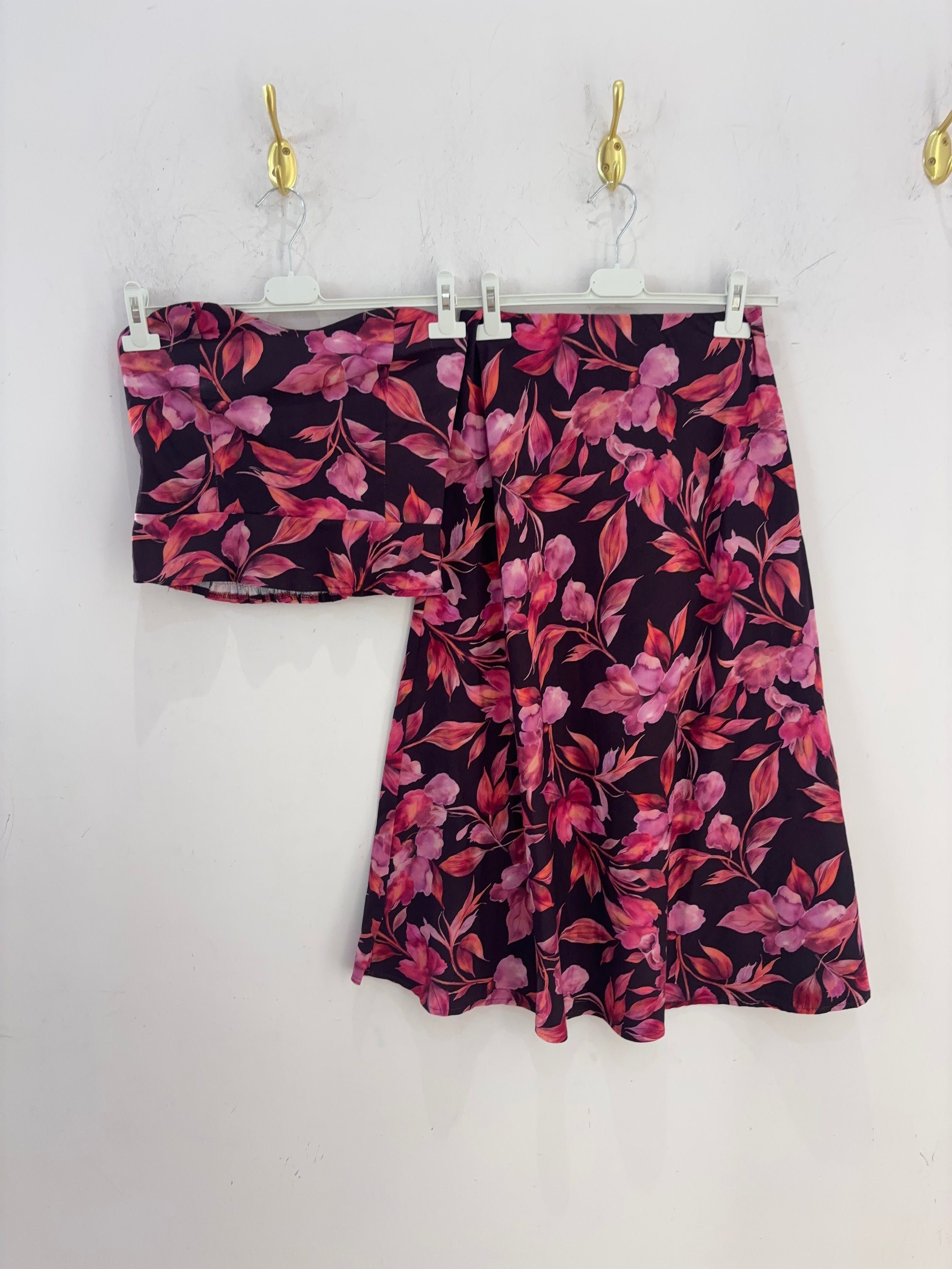 CONJUNTO LAURA