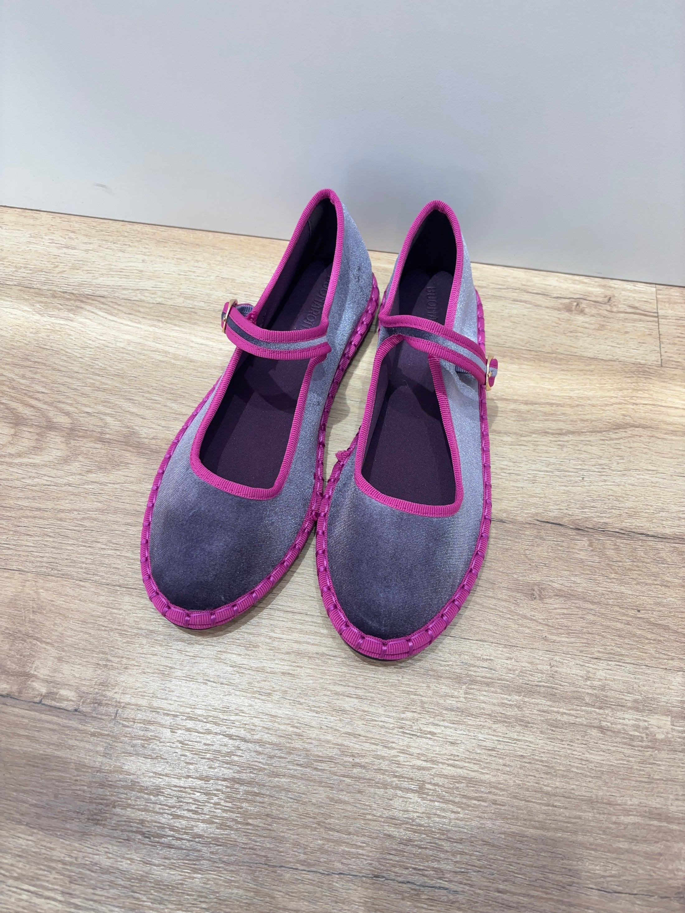 BAILARINAS UVA