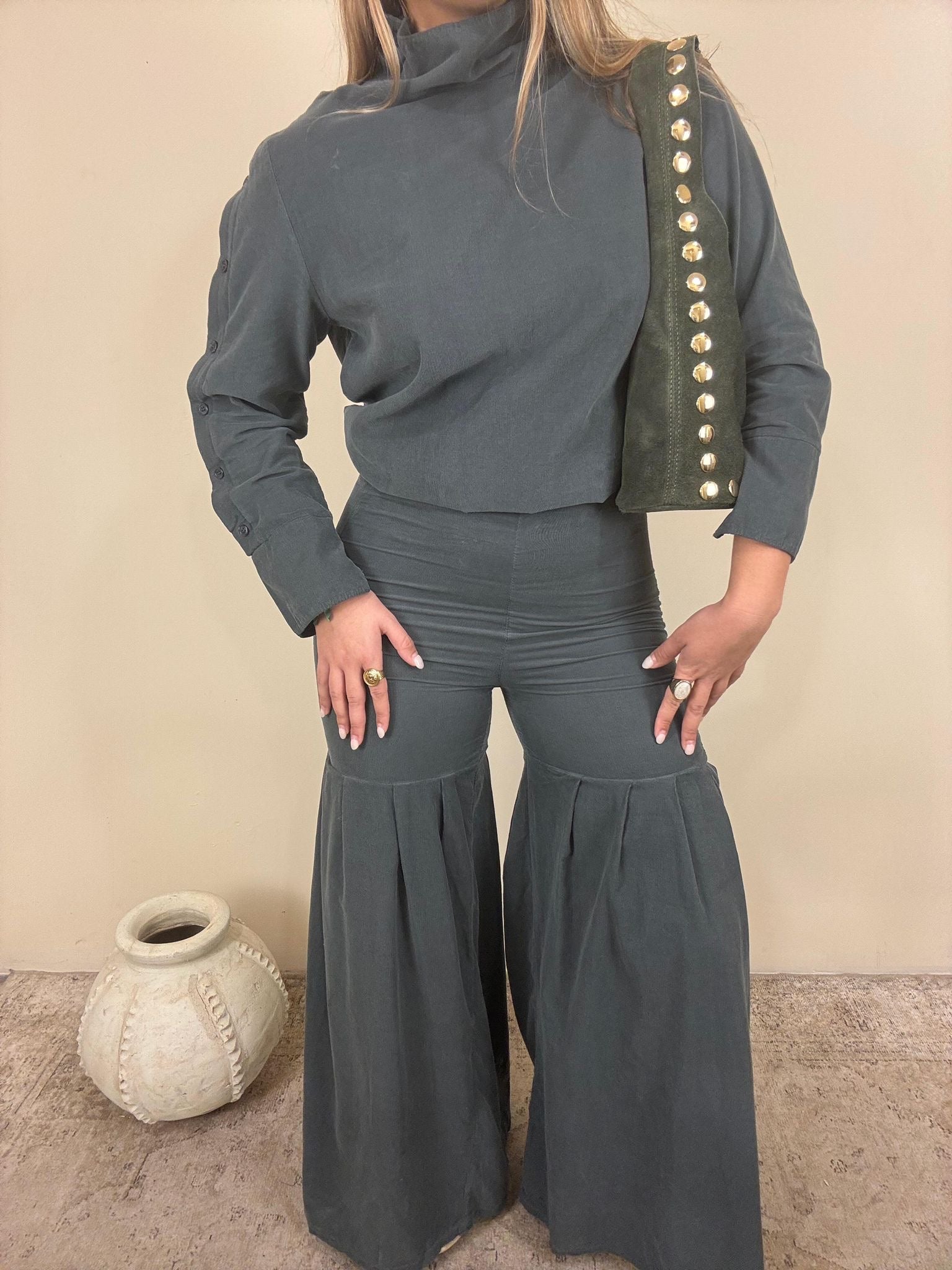 CONJUNTO CAYETANA