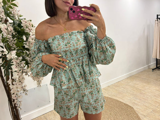 CONJUNTO FLORECITAS