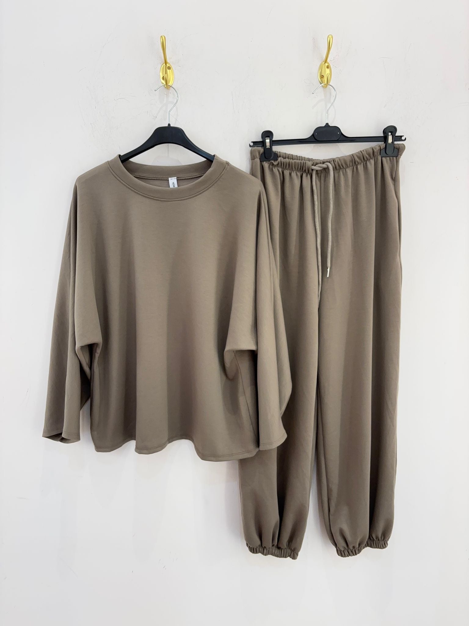 CONJUNTO LUISA